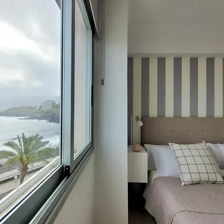 Coco Y Palma Puerto de la Cruz (Tenerife)